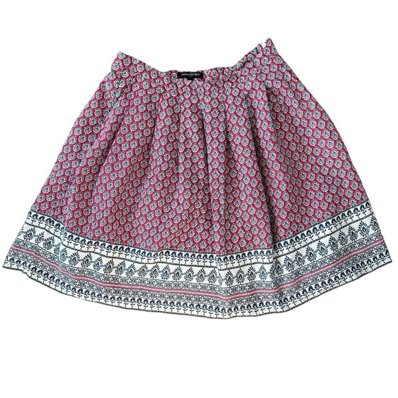 Banana Republic Dresses & Skirts - Banana Republic Border Print boho linen blend skirt Size 4 red blue white print
